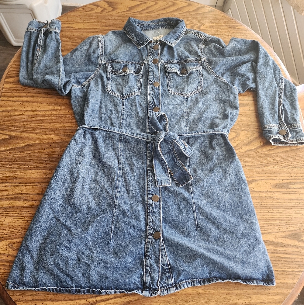 a.n.a Curvy Denim Shirt Dress with Tie Waist - Light Blue Size 2XL
